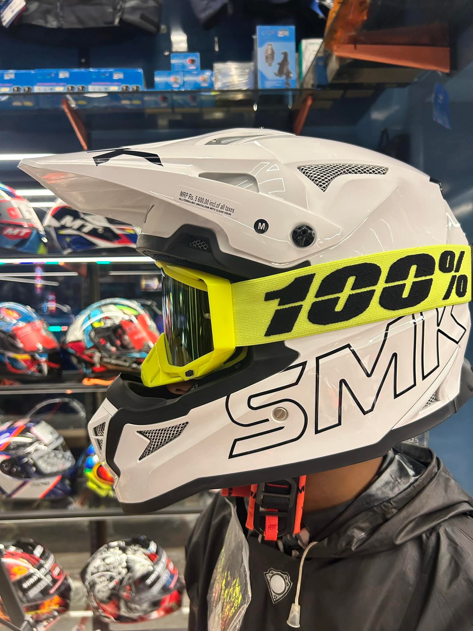 SMK off-road helmet